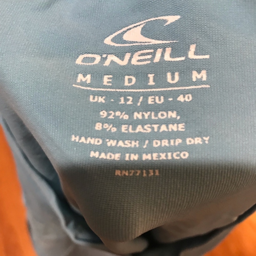 👙VINTAGE O’NEILL Rash Guard Shirt - Picture 8 of 8